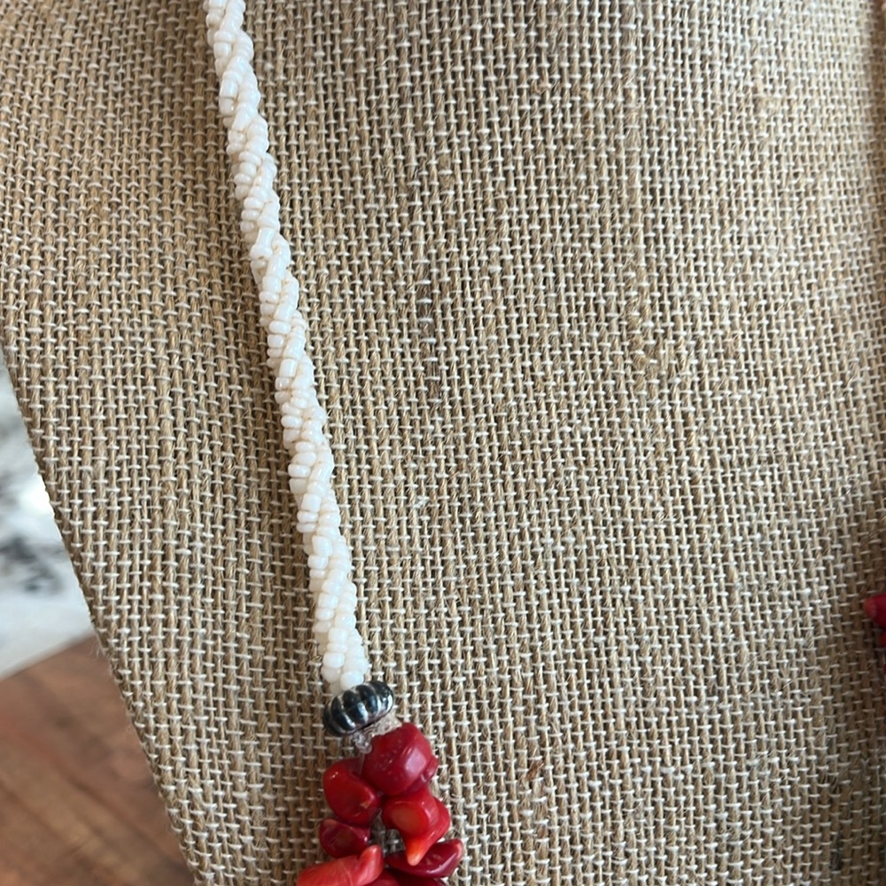 Gorgeous Vintage Glass Seedbead Necklace With Red Coral And Turquise Chu… - Picture 6 of 6